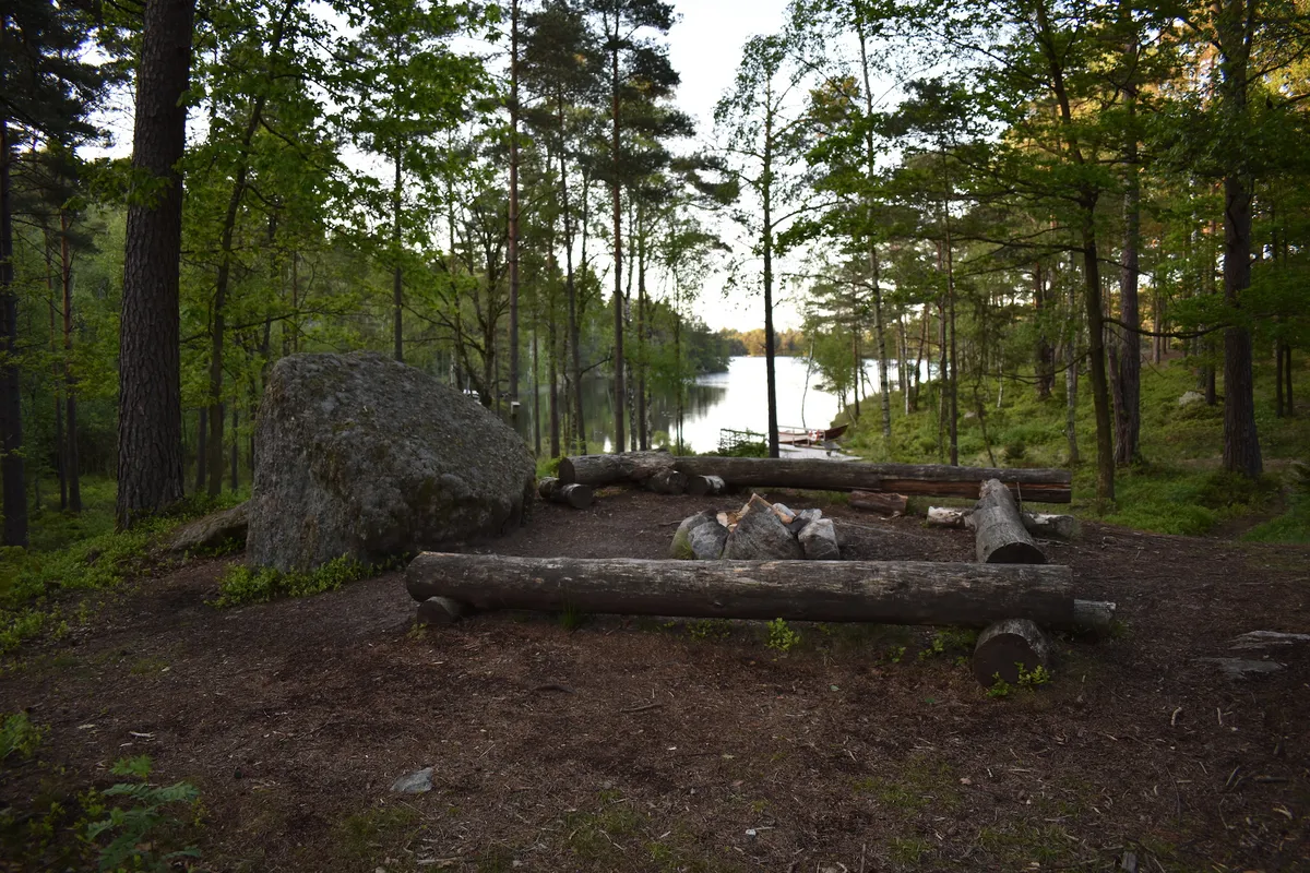 Eldplats på området